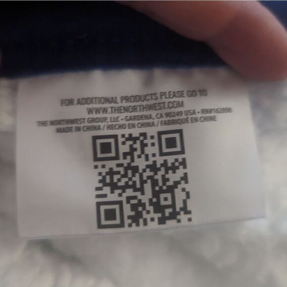 Los Angeles Chargers Throw Sherpa  Blanket. 50w X 60L - Picture 5 of 5